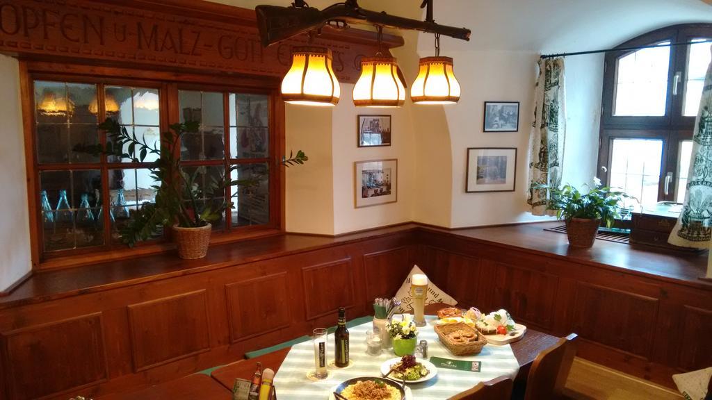 Altstadt- Und Businesshotel Pfaubraeu - Brauereigasthof - Fruehstuecksbuffet - Kostenfreie Radgarage - Hunde Willkommen 3*